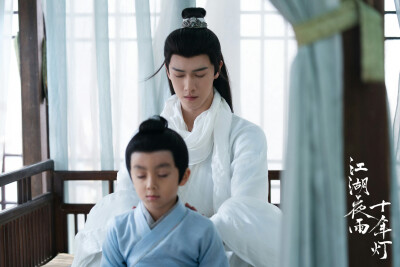 江湖夜雨十年灯