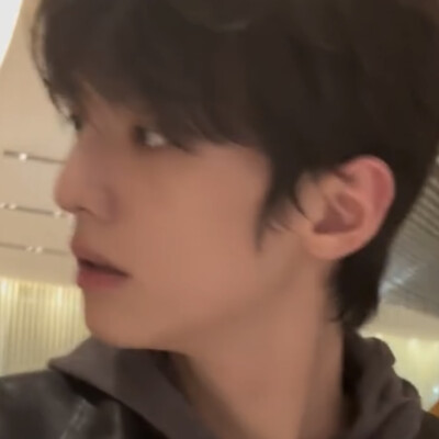 脑海里的旋律转个不停