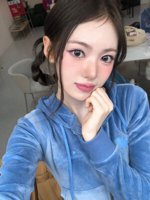 kiiikiii Sui李守彬