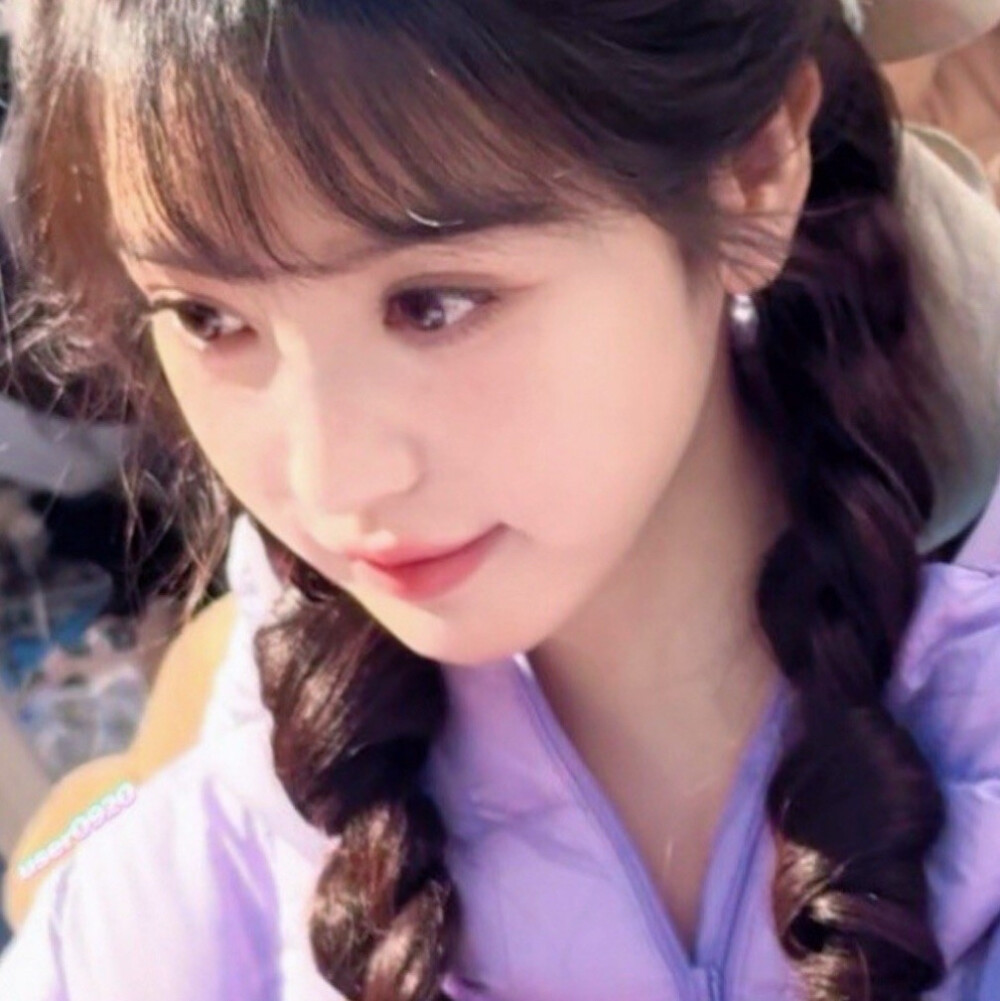 前两张是我最最喜欢的一组，奈何滤镜太糊我一直调（但素不影响上头！食用收单(´･ω･`)