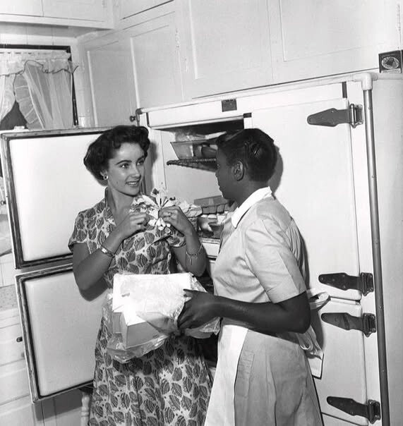 Elizabeth Taylor ​​​
