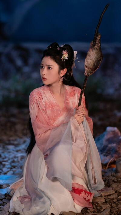 在你眉梢种红豆 梁绛朱 赵晴