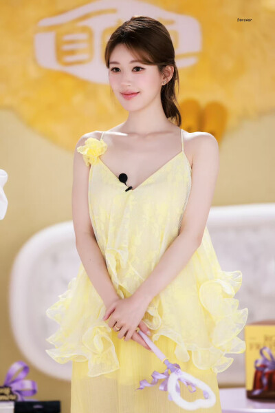 cr.Forever_赵露思