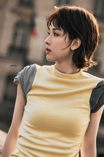 cr.胡萝卜雨丨陈都灵