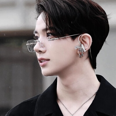 He want a fun b***h, girl, not a thot