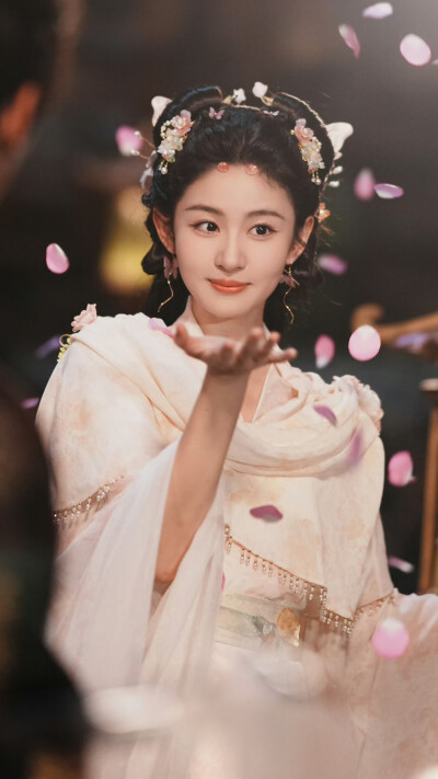 在你眉梢种红豆 梁绛朱 赵晴