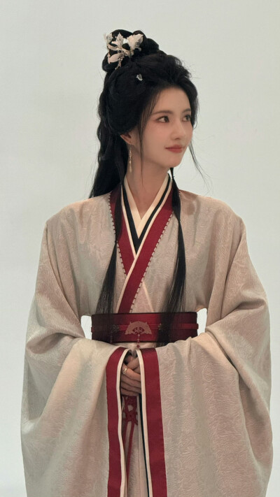 归良辰 慕容钧 刘些宁