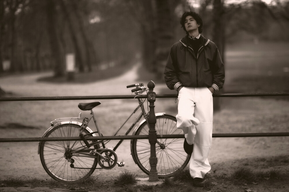 Oliverjune：
LOEWE_2026/03
@UNIQ-王一博 ​​​