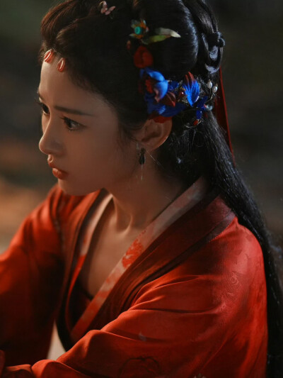 在你眉梢种红豆 梁绛朱 赵晴