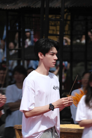 川渝男生 龚俊小宝