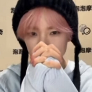 悲観的な世紀の雨