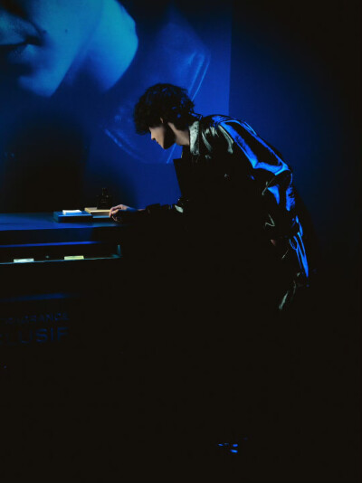 2025.8.14王一博香奈儿蔚蓝之夜