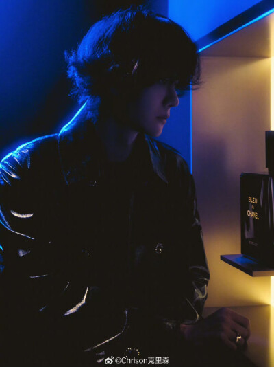 2025.8.14王一博香奈儿蔚蓝之夜