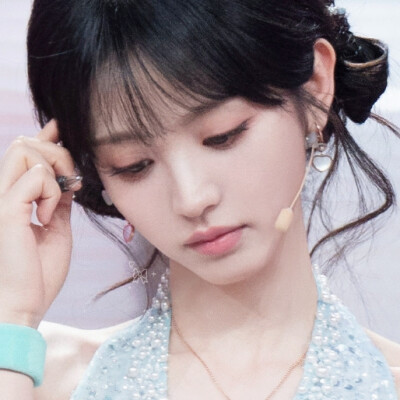 今晚不要忘记来看hi6呀₍ᐢ‥ᐢ₎ 