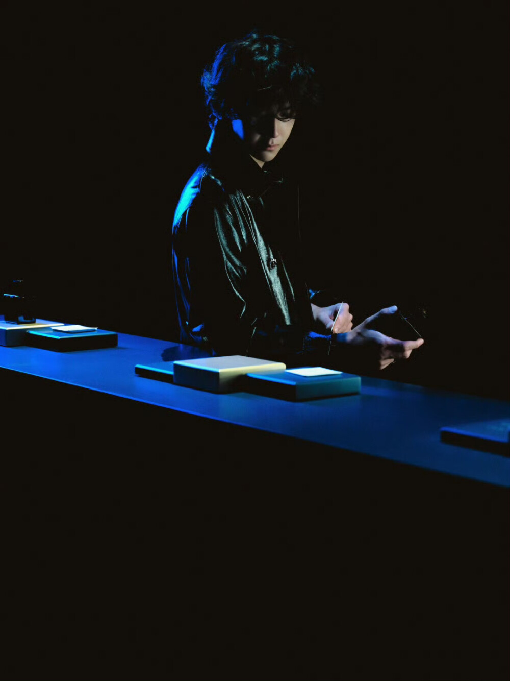 2025.8.14王一博香奈儿蔚蓝之夜