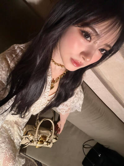 MEOVV anna田中杏奈