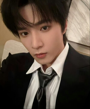 川渝帅哥 刘耀文