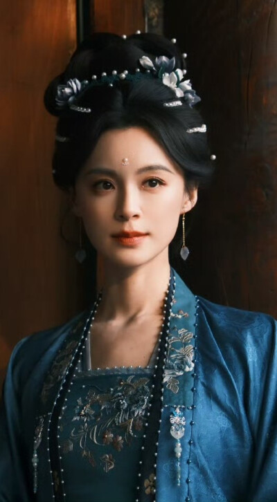 毛林林《逐玉》魏绾