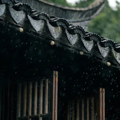 落花有意流水无情