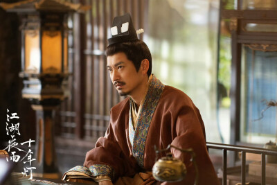 江湖夜雨十年灯