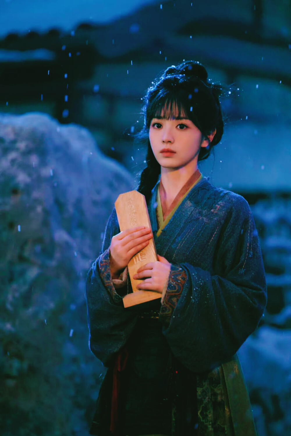田曦薇