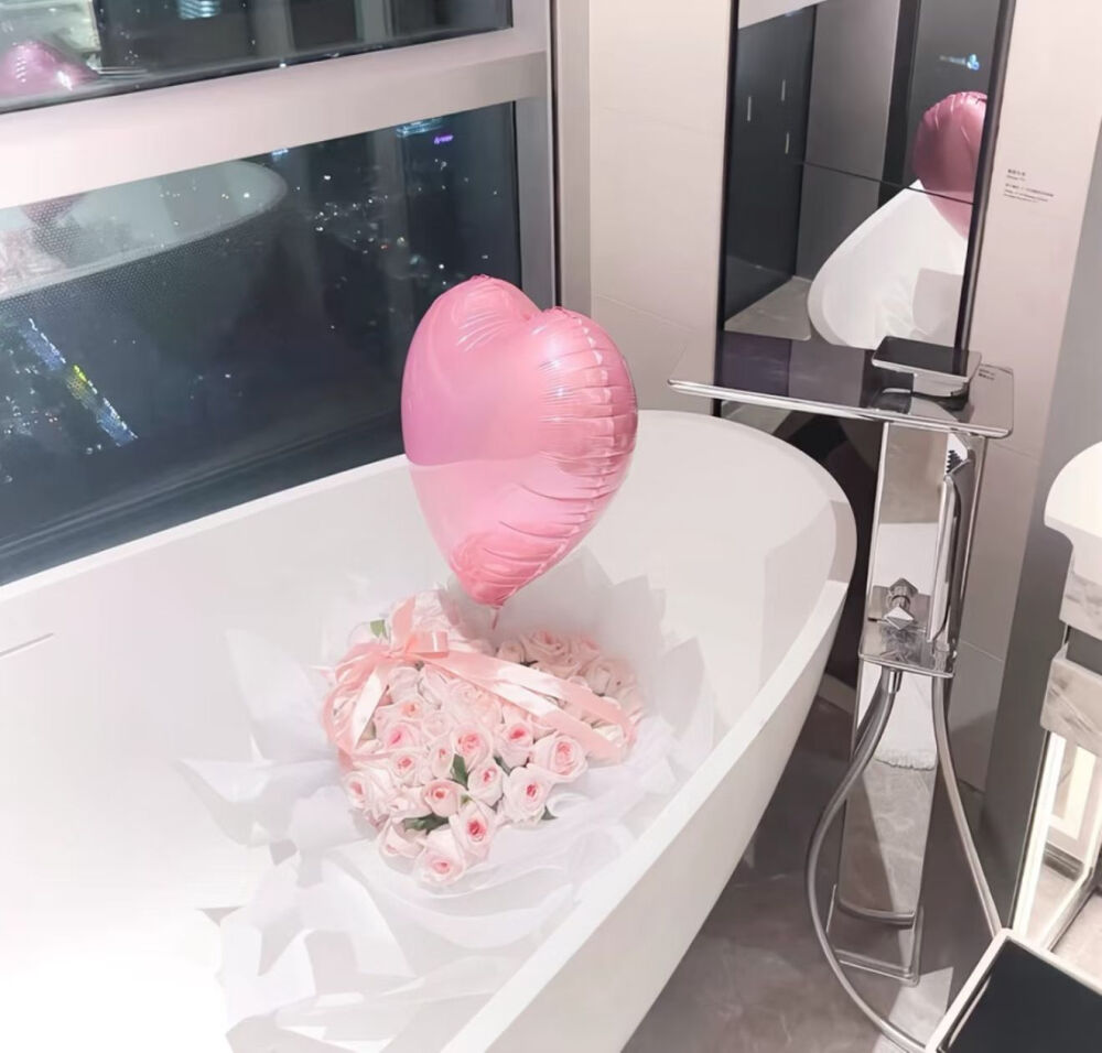 可爱背景
图源网络侵删