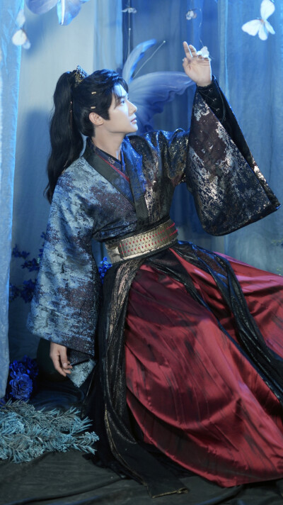 沈谬 在你的眉梢种红豆 郑业成