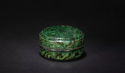 唐代  绞胎粉盒
观复博物馆藏
