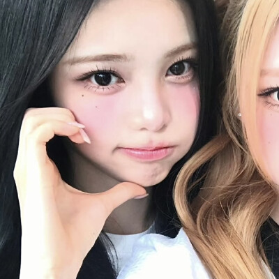 我爱看她俩撒糖