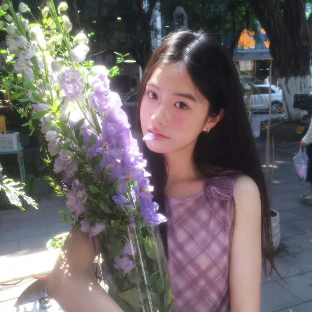 悄悄退场