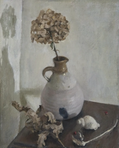 凯瑟琳·杰克逊是一位活跃于当代艺术界的具象画家，以细腻而富有情绪深度的人物绘画而受到关注。她在传统绘画训练的基础上发展出兼具写实结构与当代表达的个人风格，通过对光线、色彩和人物心理状态的细致刻画，使作…