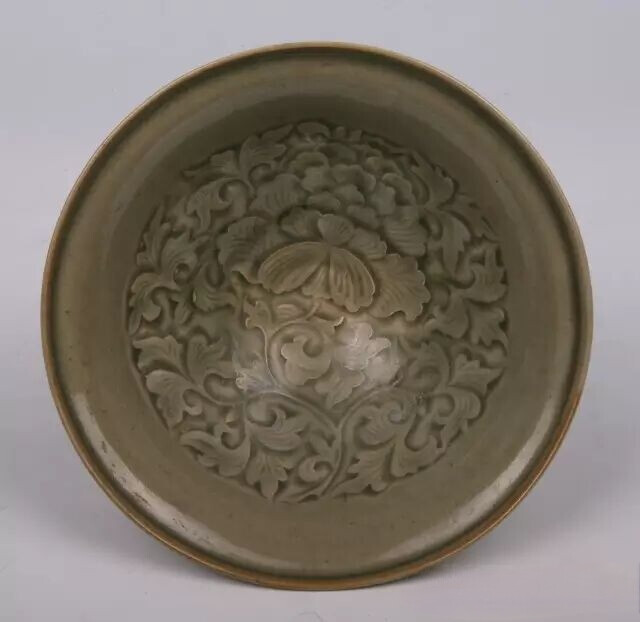 金代  耀州窑青釉印花牡丹纹碗
观复博物馆藏
