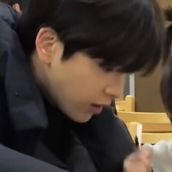 Ciallo～(∠・ω< )⌒