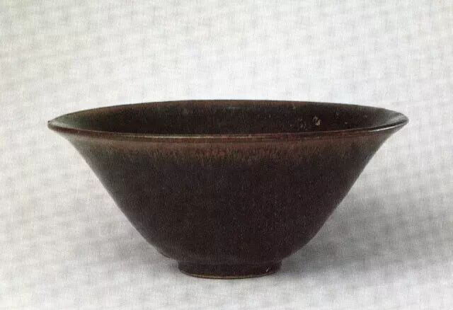 宋代  建窑黑釉兔毫盏 
北京故宫博物院藏
