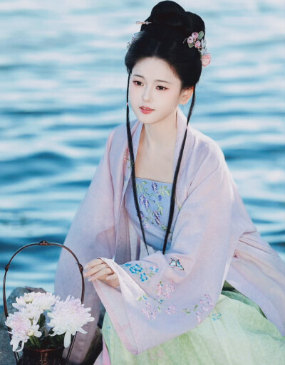 仙气飘飘何所似，天地一沙鸥。