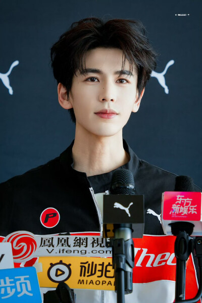 cr.MAMORU·张凌赫