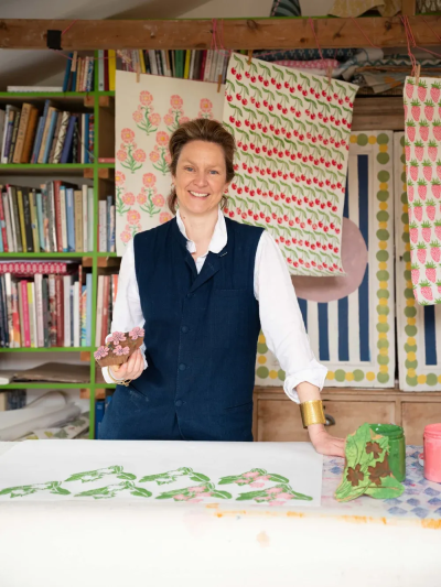 对于Molly Mahon而言，
在苏塞克斯郡的小屋就是她的「完美无瑕」。
