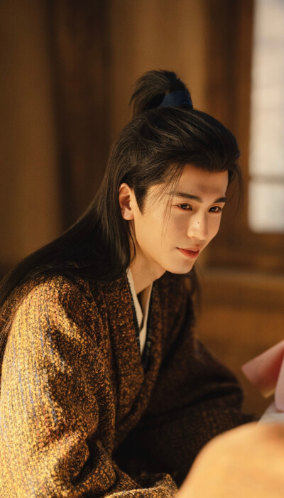 张凌赫《逐玉》谢征