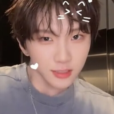 小东西我一口一个