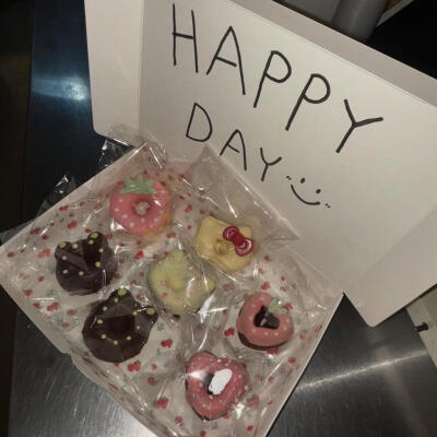 可爱甜甜圈甜品