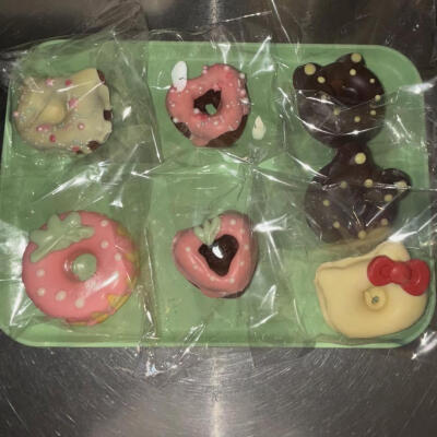 可爱甜甜圈甜品