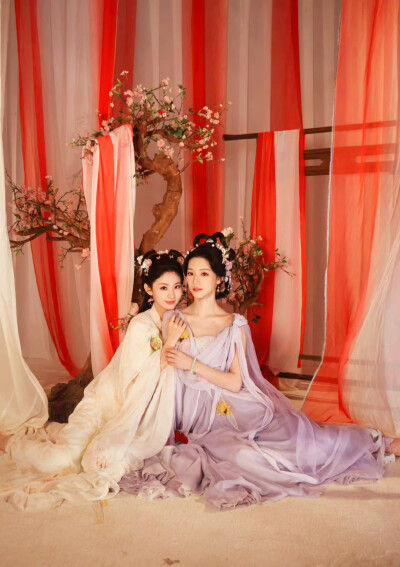 赵晴/傅冬暖｜在你眉梢种红豆