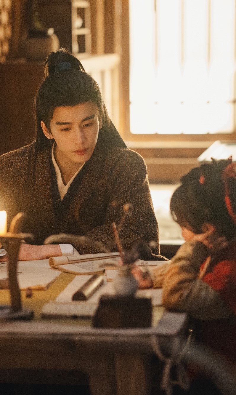 张凌赫《逐玉》谢征