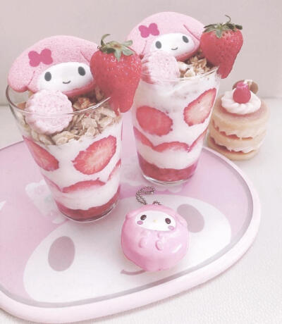 可爱甜甜圈甜品