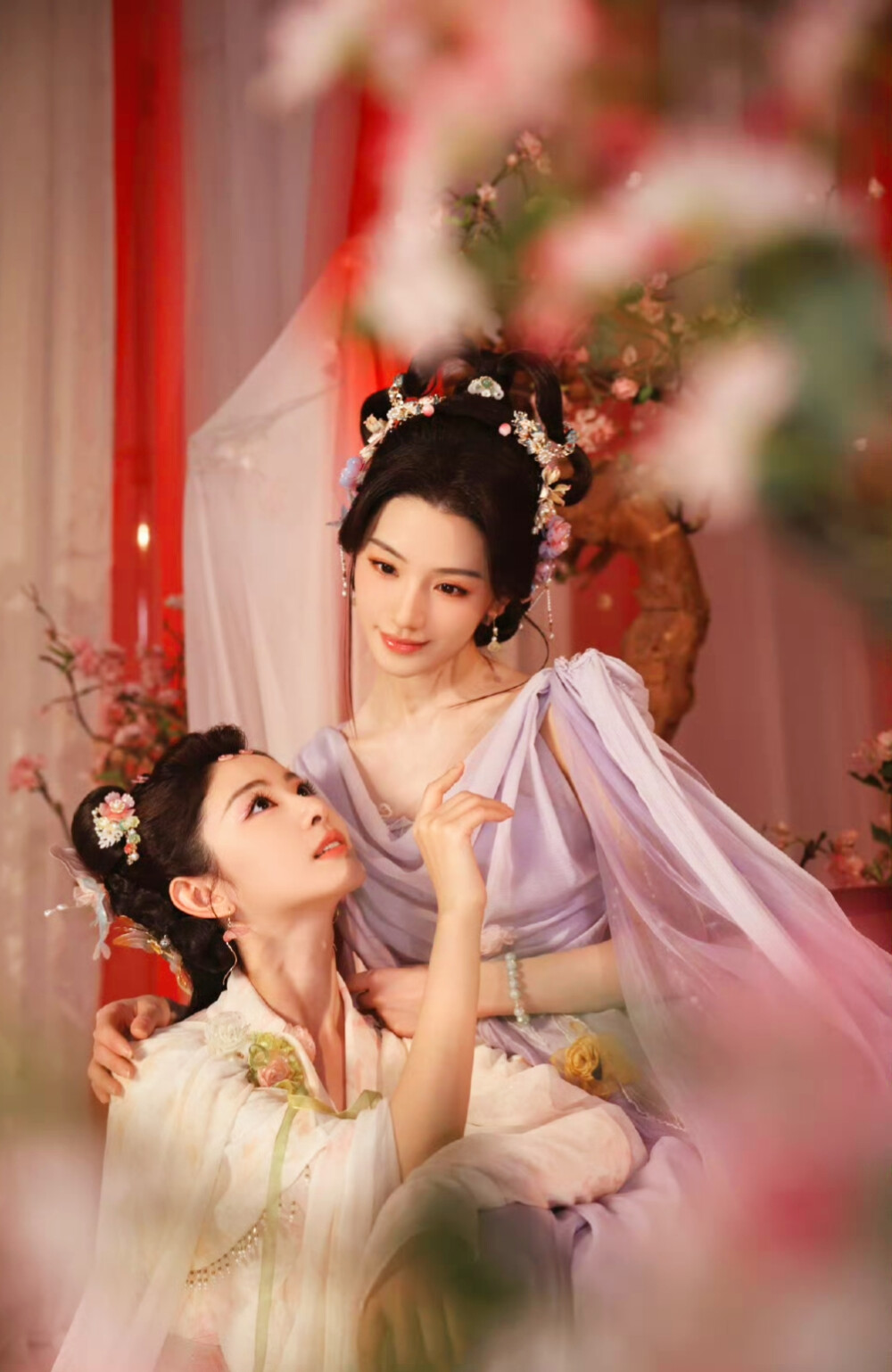 赵晴/傅冬暖｜在你眉梢种红豆