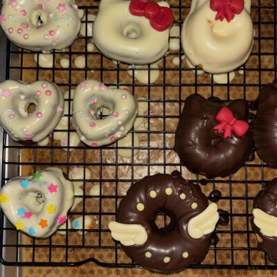 可爱甜甜圈甜品