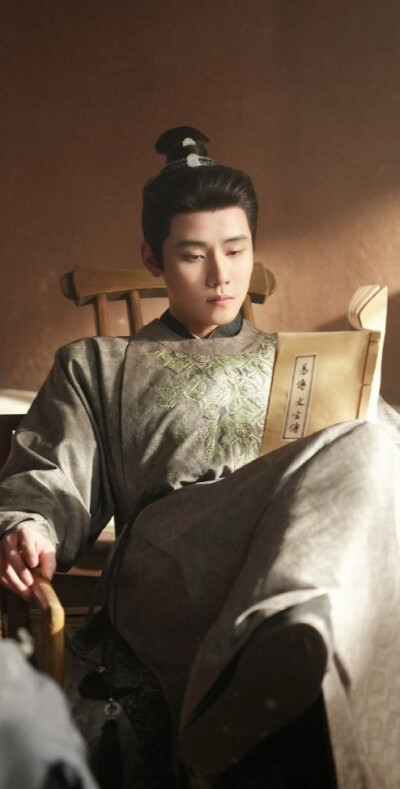 任豪《逐玉》李怀安