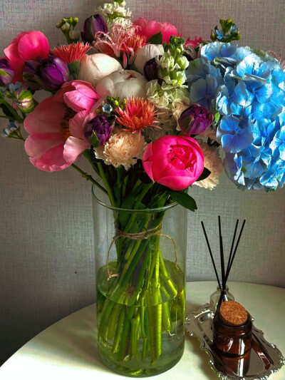 日常
一镜揉蓝浅