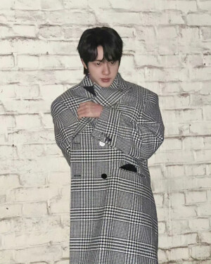 260303
金硕珍更新ins