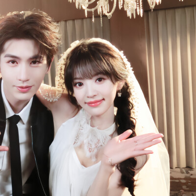 逐玉
张凌赫·田曦薇